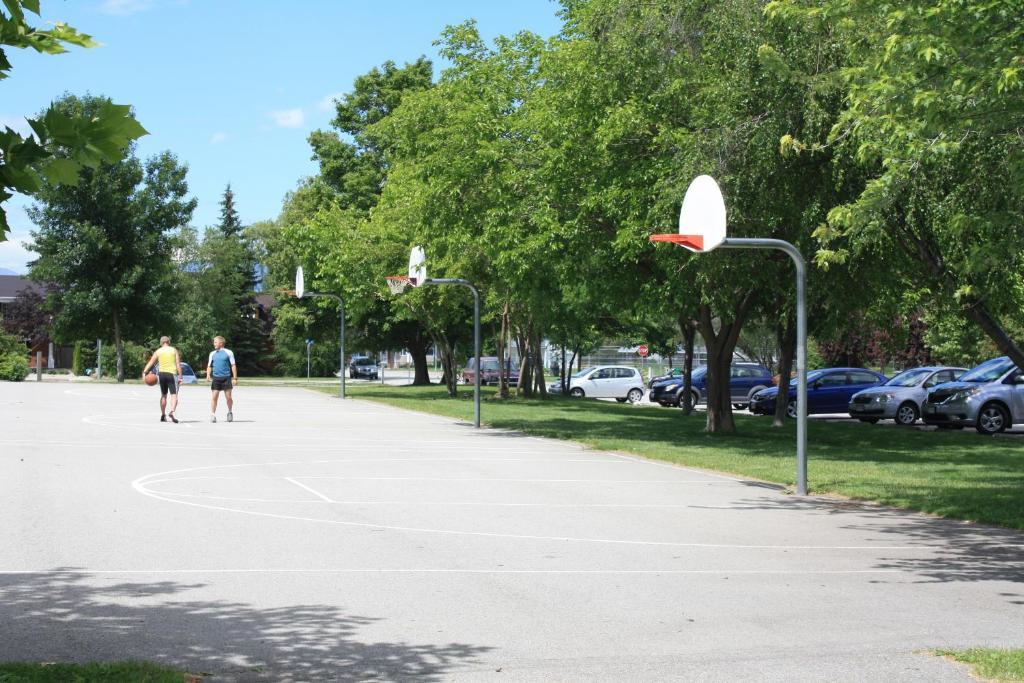Sunny Beach Motel Penticton Eksteriør billede